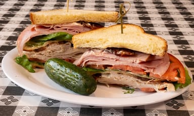 Traditional Club
Ham, Turkey Breast
& Cherrywood Bacon